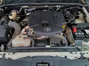 Toyota Hilux 2.4GD-6 double cab SR - Image 10