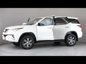 Toyota Fortuner 2.4GD-6 auto - Image 12