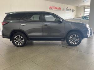 Toyota Fortuner 2.4GD-6 4x4 - Image 3