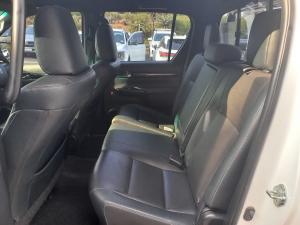 Toyota Hilux 2.8GD-6 double cab Raider auto - Image 15