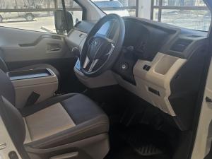 Toyota Quantum 2.8 GL 11 Seat - Image 12