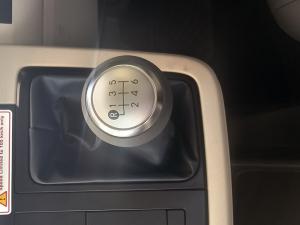 Toyota Quantum 2.8 GL 11 Seat - Image 9