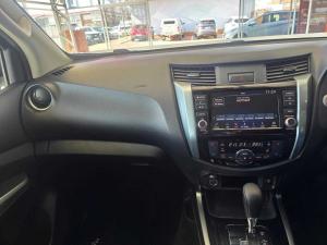 Nissan Navara 2.5DDTI Stealth automatic - Image 19