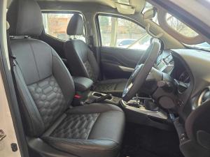 Nissan Navara 2.5DDTI Stealth automatic - Image 20