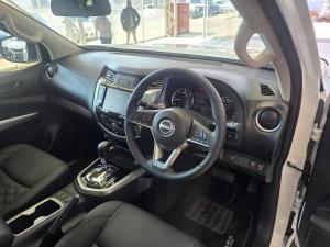 Nissan Navara 2.5DDTI Stealth automatic - Image 8