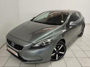 Volvo V40 D4 Inscription - Image 1