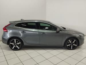 Volvo V40 D4 Inscription - Image 6