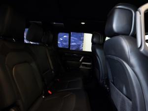 Land Rover Defender 110 D300 X-Dynamic HSE - Image 10