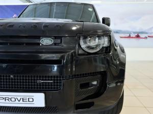 Land Rover Defender 110 D300 X-Dynamic HSE - Image 13