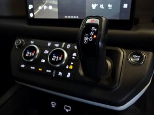 Land Rover Defender 110 D300 X-Dynamic HSE - Image 20