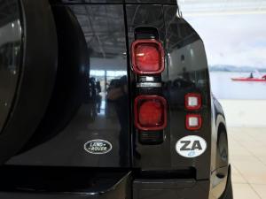 Land Rover Defender 110 D300 X-Dynamic HSE - Image 25