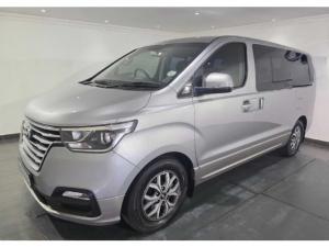 Hyundai H-1 2.5VGTi bus Elite 12-seater - Image 3