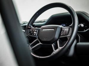 Land Rover Defender 110 D350 X-Dynamic HSE - Image 11