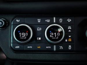 Land Rover Defender 110 D350 X-Dynamic HSE - Image 16