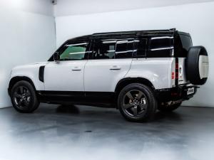 Land Rover Defender 110 D350 X-Dynamic HSE - Image 8