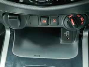 Nissan Navara 2.5DDTi double cab Stealth 4x4 - Image 12