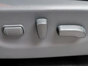Nissan Navara 2.5DDTi double cab Stealth 4x4 - Image 18