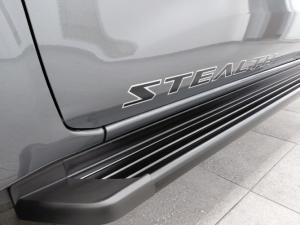 Nissan Navara 2.5DDTi double cab Stealth 4x4 - Image 22