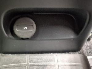 Volvo XC40 T3 Momentum auto - Image 13