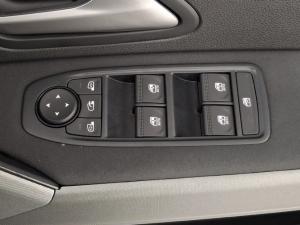 Renault Duster 1.3T Intens - Image 18