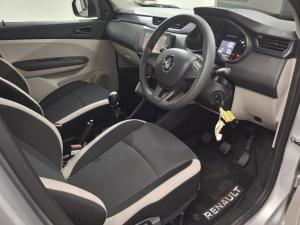 Renault Triber 1.0 Life - Image 16