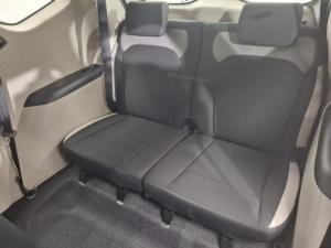 Renault Triber 1.0 Life - Image 6