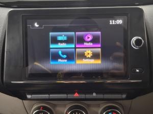 Renault Triber 1.0 Zen manual - Image 10