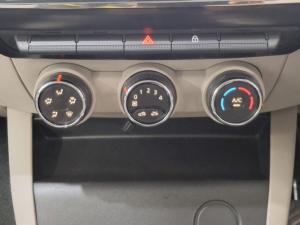 Renault Triber 1.0 Zen manual - Image 12