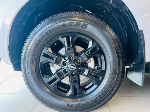 Nissan Navara 2.5DDTi double cab Stealth - Image 10