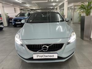 Volvo V40 T4 Momentum auto - Image 10