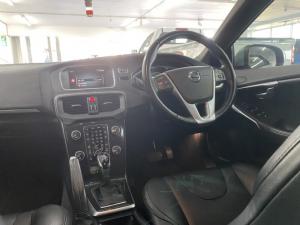 Volvo V40 T4 Momentum auto - Image 15