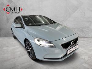 Volvo V40 T4 Momentum auto - Image 1