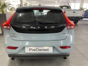 Volvo V40 T4 Momentum auto - Image 4