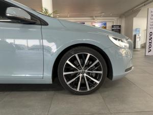 Volvo V40 T4 Momentum auto - Image 8