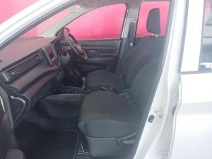 Suzuki Ertiga 1.5 GA - Image 9