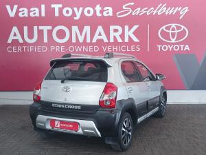 Toyota Etios Cross 1.5 Xs - Image 5