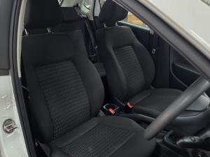 Volkswagen Polo Vivo hatch 1.4 Trendline - Image 7