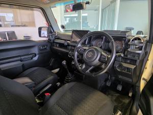 Suzuki Jimny 1.5 GLX AllGrip 3-door manual - Image 9