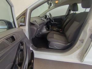 Ford Fiesta 5-door 1.4 Ambiente (aircon+audio) - Image 12