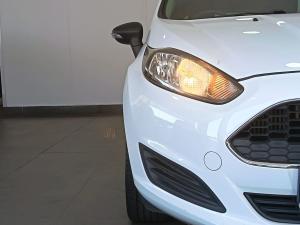 Ford Fiesta 5-door 1.4 Ambiente (aircon+audio) - Image 7