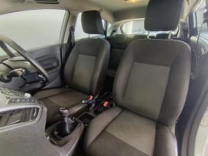 Ford Fiesta 5-door 1.4 Ambiente (aircon+audio) - Image 9