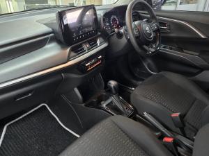Suzuki Swift 1.2 GLX auto - Image 11