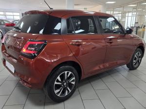 Suzuki Swift 1.2 GLX auto - Image 17