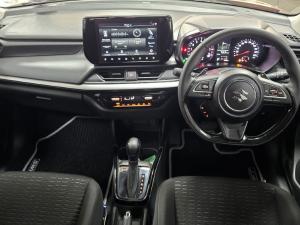 Suzuki Swift 1.2 GLX auto - Image 2