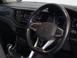 Volkswagen Polo hatch 1.0TSI Life manual - Image 13