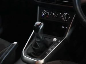 Volkswagen Polo hatch 1.0TSI Life manual - Image 19