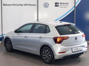 Volkswagen Polo hatch 1.0TSI Life manual - Image 9