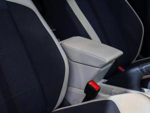 Volkswagen Polo hatch 1.0TSI Comfortline auto - Image 15