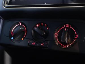 Volkswagen Polo Vivo hatch 1.4 - Image 23