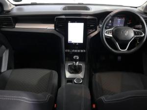 Volkswagen Amarok 2.0TDI double cab Life 4Motion manual - Image 13